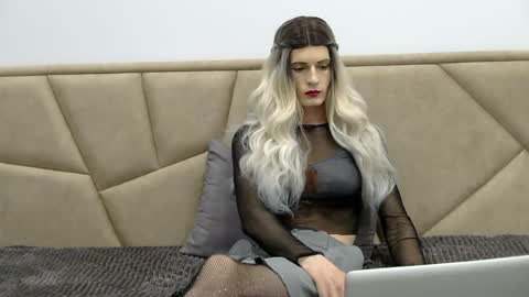 sexy online show from 13, 5, 2026