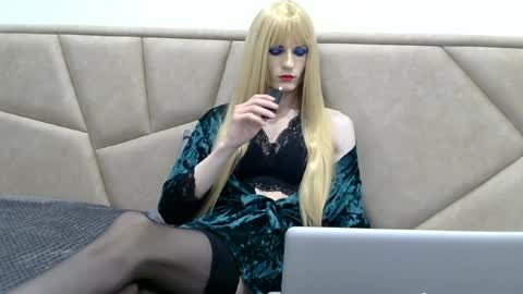 sexy online show from 4, 6, 2026