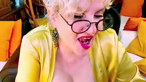 Carmen online show from 15, 6, 2026
