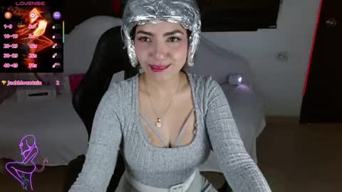 Caroline online show from 6, 6, 2026