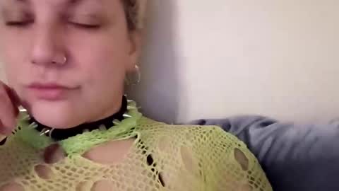 Snapshot of carolinajuggalo17 chatting on 25, 4, 2026 carolinajuggalo17 online show from 25, 4, 2026