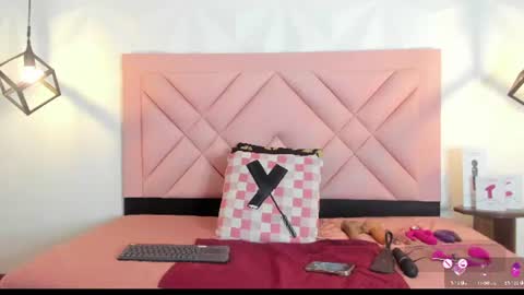 caroline daring online show from 10, 6, 2026