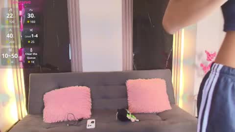 caroline_foster1 online show from 19, 6, 2026