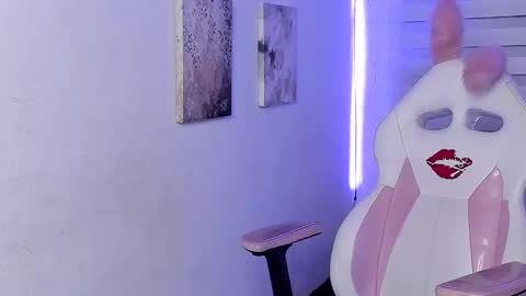 caroline_rodriguez_9 online show from 11, 6, 2026