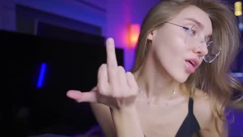 Seductress Cassia  FINDOM AND SADISM  NO NUDE online show from 2, 7, 2026