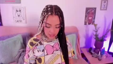 Cata green model independient online show from 16, 6, 2026