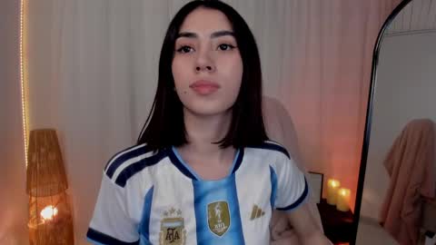 Snapshot of caty_loves chatting on 29, 5, 2026 Caty online show from 29, 5, 2026