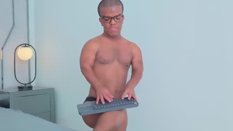 charlie_walkerr online show from 19, 6, 2026