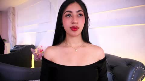 Lauren Rus online show from 22, 5, 2026