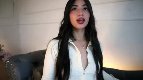 Lauren Rus online show from 1, 6, 2026