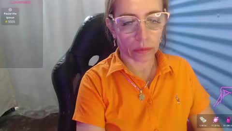 CHAYLA VICTORIA RUIZ  online show from 15, 6, 2026