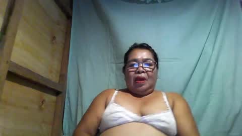 Snapshot of chenita_kits chatting on 8, 7, 2026 chenita_kits online show from 8, 7, 2026