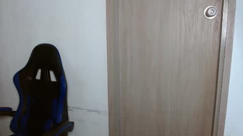 Abby 19 years online show from 21, 6, 2026