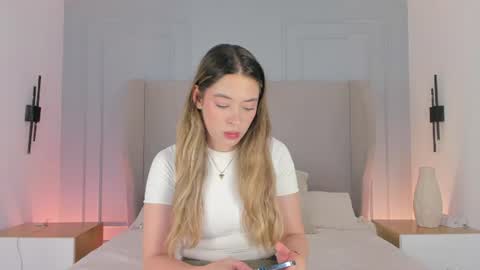 Chloe online show from 16, 6, 2026