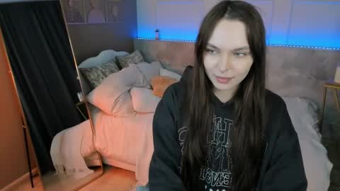 Chloe online show from 29, 5, 2026