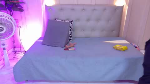 Chloe rosse online show from 12, 6, 2026