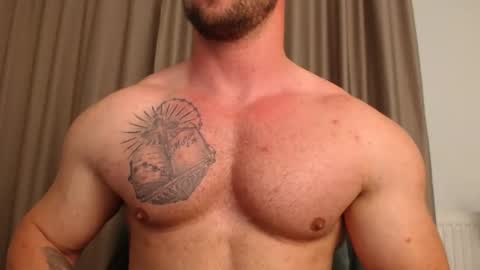 Snapshot of chrisbigbiceps chatting on 14, 5, 2026 chrisbigbiceps online show from 14, 5, 2026
