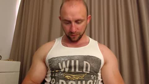 Snapshot of chrisbigbiceps chatting on 24, 5, 2026 chrisbigbiceps online show from 24, 5, 2026