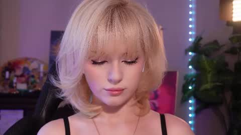 chriss_foxx online show from 17, 6, 2026
