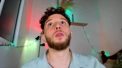 Hi dont forguet to follow me    online show from 18, 12, 2025