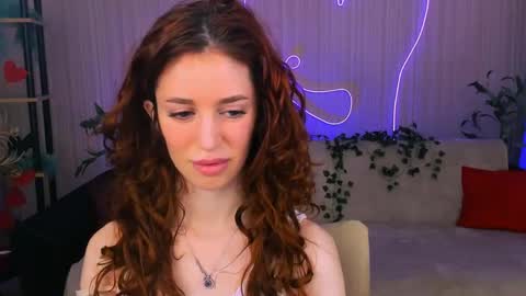 christinaconteeree online show from 4, 6, 2026