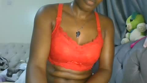 cilia petite online show from 18, 6, 2026