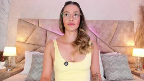 Clara del mar online show from 7, 6, 2026
