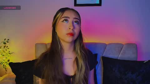 cloe_martinezz_ online show from 13, 5, 2026