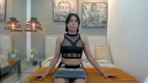 Cloe Mylo online show from 31, 5, 2026