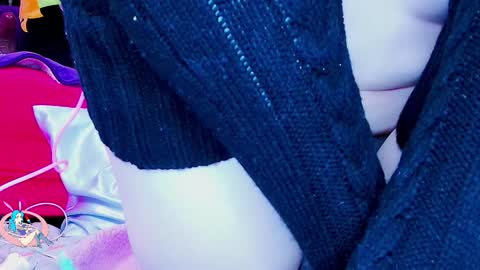 IG heymickymonro yes i have an account now online show from 18, 1, 2025