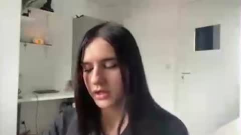 Anna online show from 7, 7, 2026