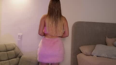 Kay online show from 10, 6, 2026