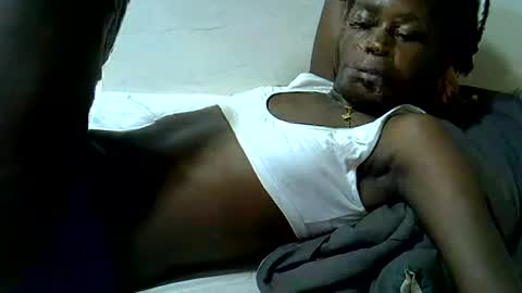 creamy_pussie online show from 12, 6, 2026