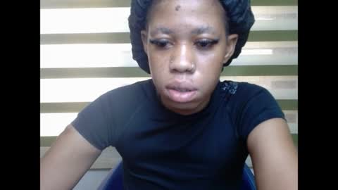 Snapshot of creamyxpussyx chatting on 18, 5, 2026 creamyxpussyx online show from 18, 5, 2026