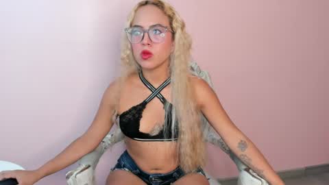 CristyBloom  online show from 11, 6, 2026
