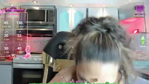 Cristina Onazis online show from 15, 6, 2026