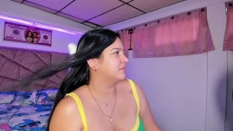 cristal_smith20 online show from 13, 4, 2026