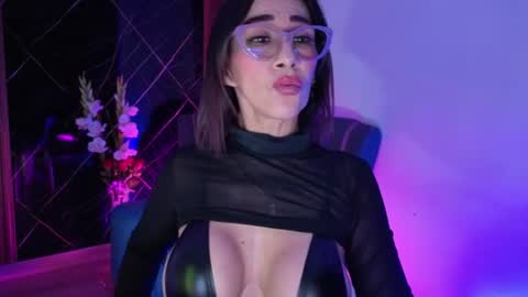 cristal miller online show from 11, 6, 2026
