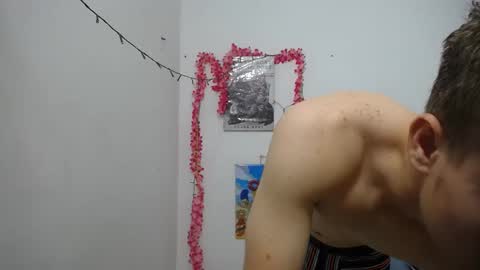 cristopher_2004 online show from 6, 3, 2025