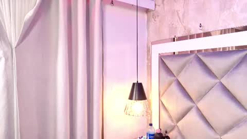 crystal_gilton online show from 22, 6, 2026