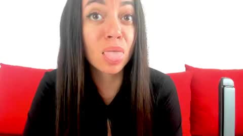 cute_angel95 online show from 14, 6, 2026