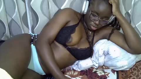 Snapshot of cute_gee chatting on 10, 6, 2026 daddysdoll online show from 10, 6, 2026