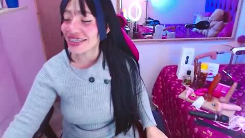 Snapshot of cute_zoe1 chatting on 4, 6, 2026 cute_zoe1 online show from 4, 6, 2026