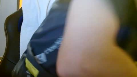 Cuteboy090 online show from 20, 6, 2026