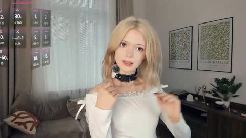 Snapshot of cutebrutality chatting on 30, 10, 2025 Alice online show from 30, 10, 2025