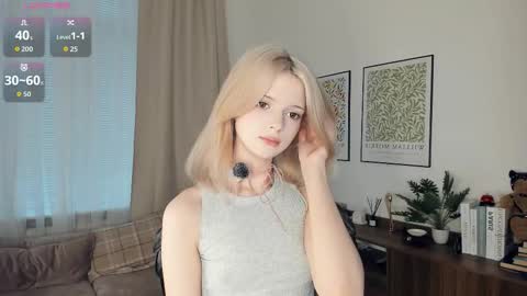 Snapshot of cutebrutality chatting on 11, 11, 2025 Alice online show from 11, 11, 2025