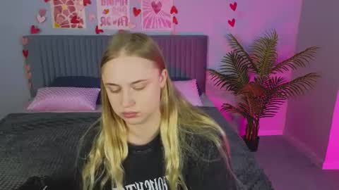 Amyy online show from 8, 7, 2026