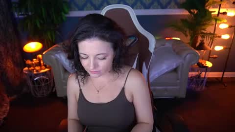 Dafni Mon online show from 18, 6, 2026