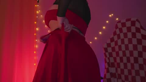 Cute DianaOnline mostly at 8pm-0000 am UK TimeTuesday and Wednesday off online show from 16, 5, 2026
