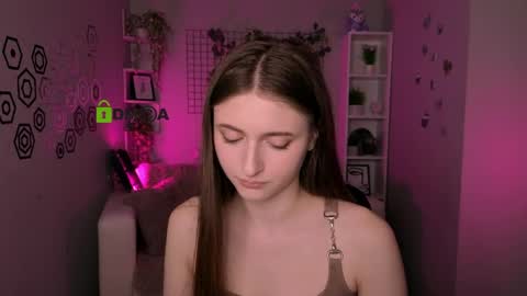 Little Di online show from 31, 5, 2026